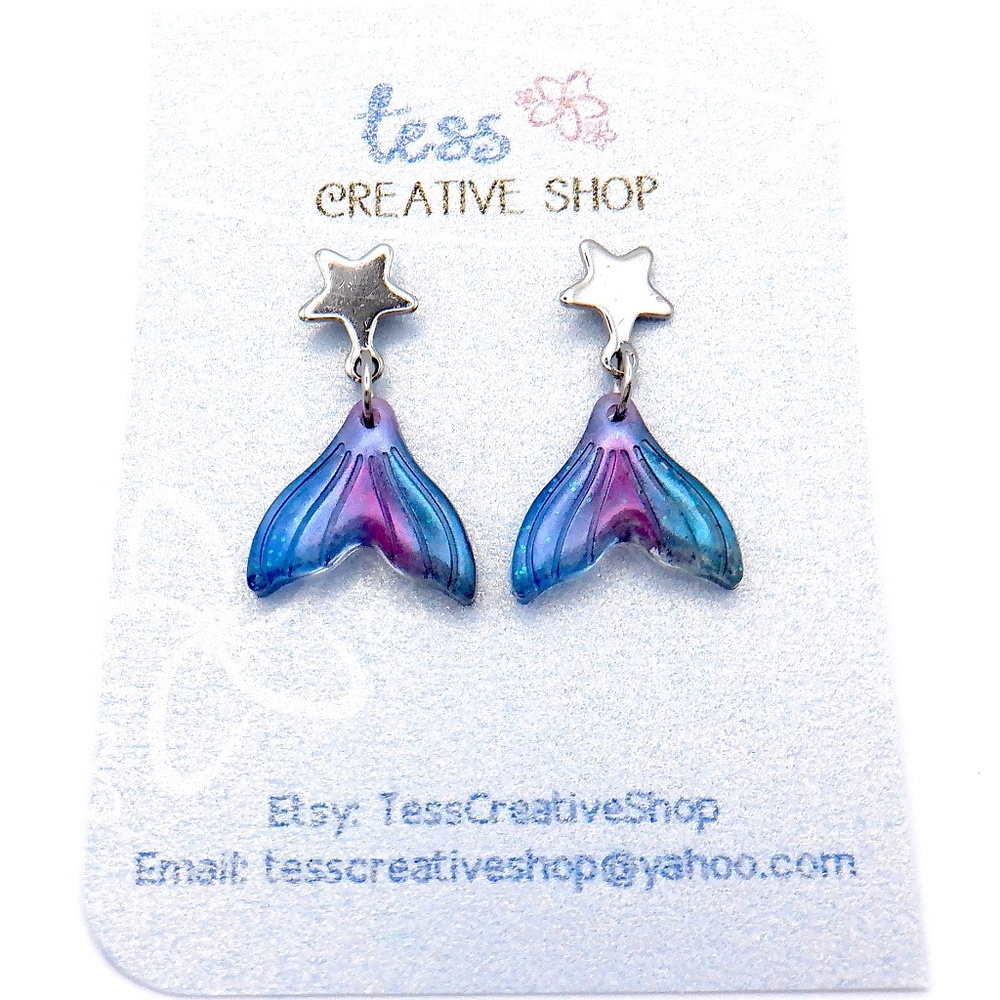 Small Dainty Resin Earrings NEW
